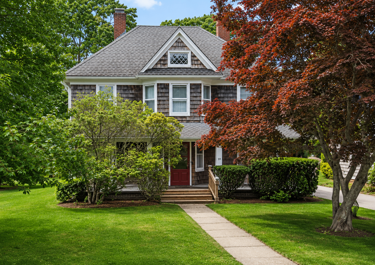 The cottage at 44 Mill Rd, Westhampton Beach
